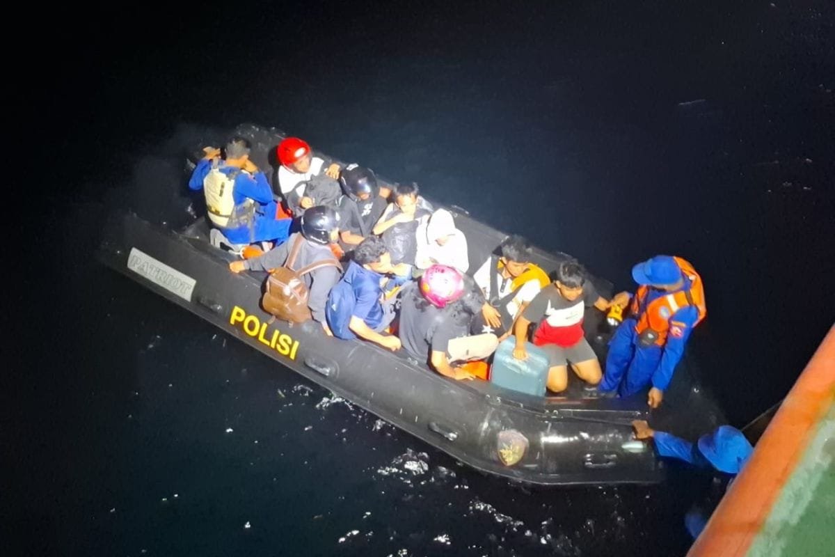 KUPP Lapuko periksa ABK kapal kandas di Perairan Konawe