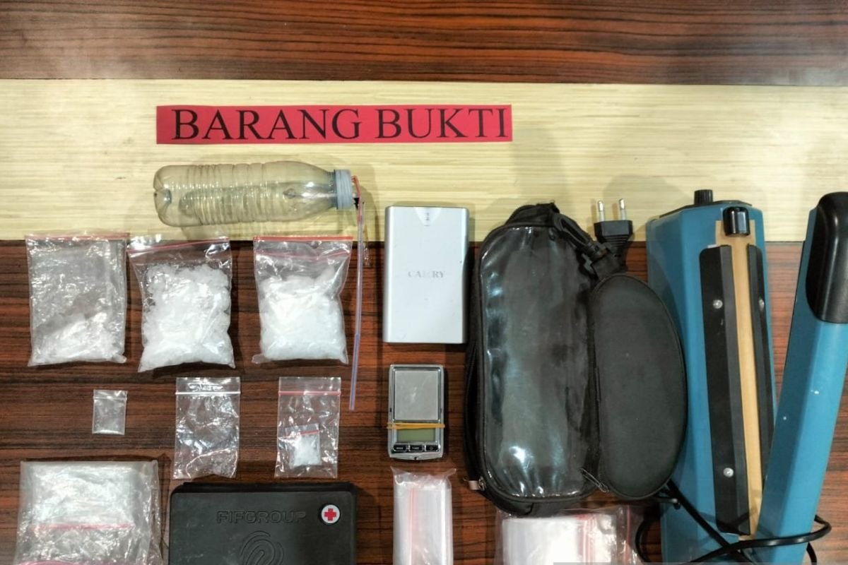 Polres Kolaka tangkap dua warga Wundulako jadi pengedar sabu