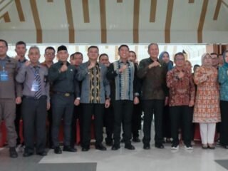 DPR RI dan BGN edukasi warga di Konsel pentingnya Program MBG