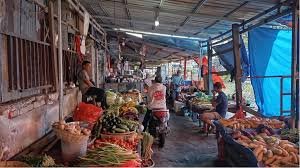 Lapak Ilegal di Depan Pasar Pabaeng-baeng Ditertibkan Makassar