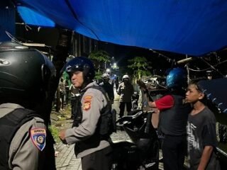 Cegah Tawuran, Polisi Amankan Remaja dan Senjata Rakitan di Kecamatan Tallo, Makassar